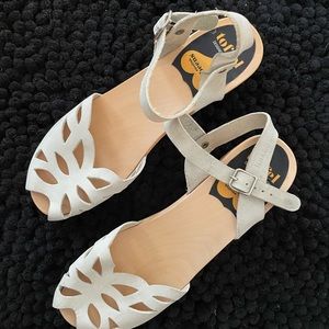 Swedish hasbeen low strappy sandal